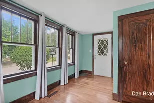 3056 Effie Pl NE, Grand Rapids, MI 49505 - Photo 8