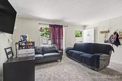 357 S Hardwick Drive SW, Grand Rapids, MI 49548 - Photo 6