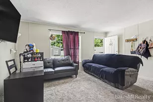 357 S Hardwick Dr SW, Grand Rapids, MI 49548 - Photo 6