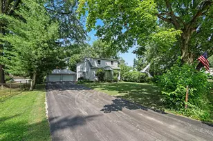 10624 Borgman Ave, Belleville, MI 48111 - Photo 2
