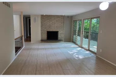 29204 Summerwood Road, Farmington Hills, MI 48334 - Photo 6