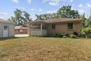 1701 8th St NW, Grand Rapids, MI 49504 - Photo 4