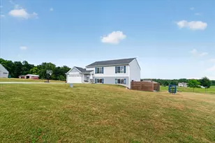 2864 Fawn Cove Ave, Middleville, MI 49333 - Photo 4