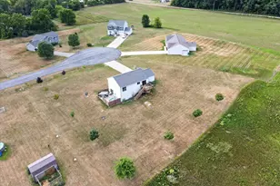2864 Fawn Cove Ave, Middleville, MI 49333 - Photo 42