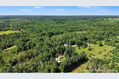 3251 E 46 Road, Cadillac, MI 49601 - Photo 32