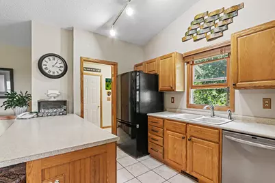 971 Niagara Drive, Lawton, MI 49065 - Photo 8