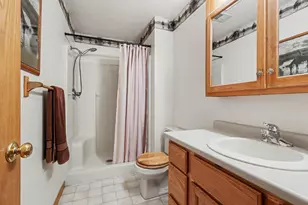 971 Niagara Dr, Lawton, MI 49065 - Photo 24
