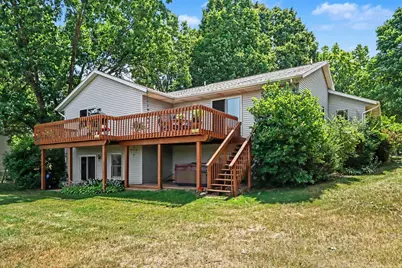 971 Niagara Drive, Lawton, MI 49065 - Photo 2