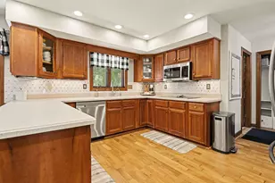 2390 Sycamore Path, Saint Joseph, MI 49085 - Photo 12