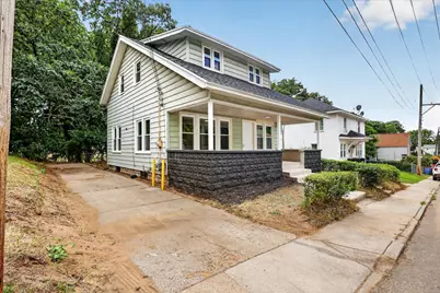 668 Alexander Street SE, Grand Rapids, MI 49507 - Photo 2