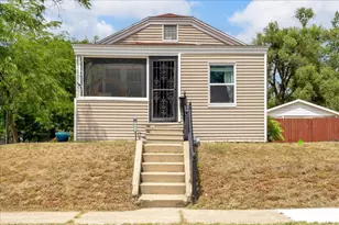 1003 Merritt St SE, Grand Rapids, MI 49507 - Photo 2