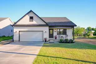 237 Ambler Dr, Brooklyn, MI 49230 - Photo 2