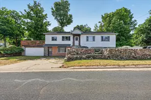 2610 S Shore Dr, Crystal, MI 48818 - Photo 1