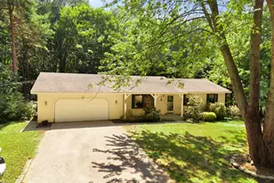 14504 Cameron Ct, Grand Haven, MI 49417 - Photo 4