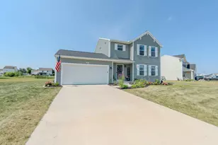 2014 Orlov Dr, Hudsonville, MI 49426 - Photo 2