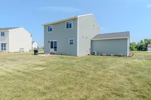 2014 Orlov Dr, Hudsonville, MI 49426 - Photo 26