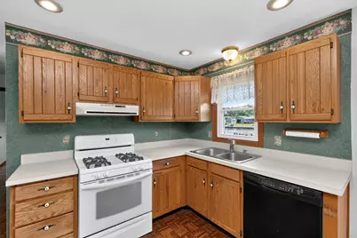 68441 N Channel Parkway, Edwardsburg, MI 49112 - Photo 10