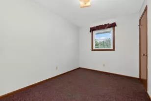 68441 N Channel Pkwy, Edwardsburg, MI 49112 - Photo 16