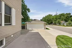 136 S Fairview Rd, Zeeland, MI 49464 - Photo 34