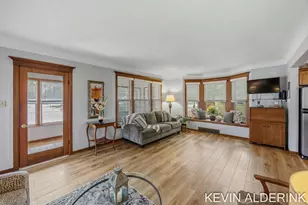 136 S Fairview Rd, Zeeland, MI 49464 - Photo 6