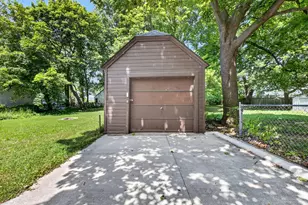 2433 E Main St, Kalamazoo, MI 49048 - Photo 24
