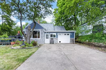 1202 Pinehurst Boulevard, Kalamazoo, MI 49006 - Photo 2