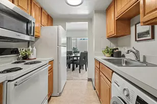 555 E William St, Ann Arbor, MI 48104 - Photo 6