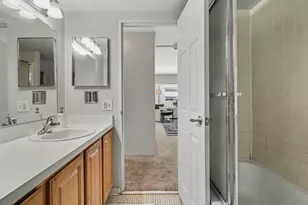 555 E William St, Ann Arbor, MI 48104 - Photo 10