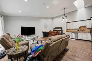 41325 Southwind Dr, Canton, MI 48188 - Photo 8