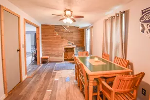 135 S Manning St, Hillsdale, MI 49242 - Photo 10