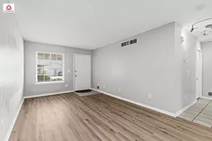 23348 Redman Ct, Trenton, MI 48183 - Photo 2