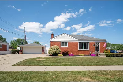 22225 Love Street, Saint Clair Shores, MI 48082 - Photo 2