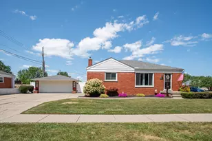 22225 Love St, Saint Clair Shores, MI 48082 - Photo 2