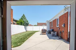 22225 Love St, Saint Clair Shores, MI 48082 - Photo 28