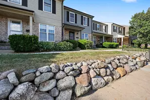 3422 Burbank Dr, Ann Arbor, MI 48105 - Photo 2