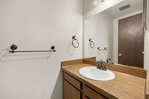 3422 Burbank Dr, Ann Arbor, MI 48105 - Photo 10