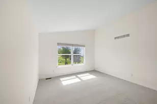 4562 Sycamore Dr, Ypsilanti, MI 48197 - Photo 20