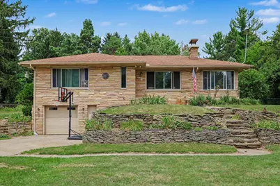 416 Wright Street, Jackson, MI 49203 - Photo 1