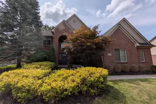 46815 Grand Oak Ct, Canton, MI 48187 - Photo 1