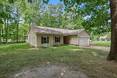 11482 Schultz Drive, Delton, MI 49046 - Photo 4