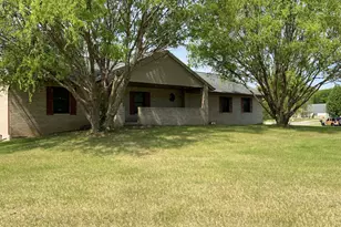 7715 Hidden Knoll Ct NE, Byron, MI 48418 - Photo 2
