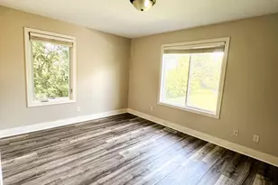 652 Oriole Ct, Middleville, MI 49333 - Photo 14