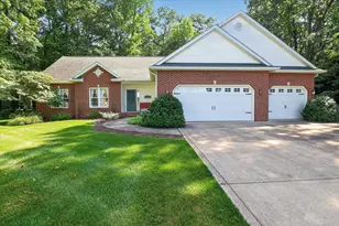 25464 Joelle Ct, Edwardsburg, MI 49112 - Photo 4