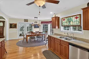25464 Joelle Ct, Edwardsburg, MI 49112 - Photo 16