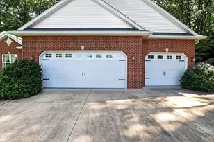 25464 Joelle Ct, Edwardsburg, MI 49112 - Photo 6