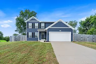 6879 Sydney St, Muir, MI 48860 - Photo 2