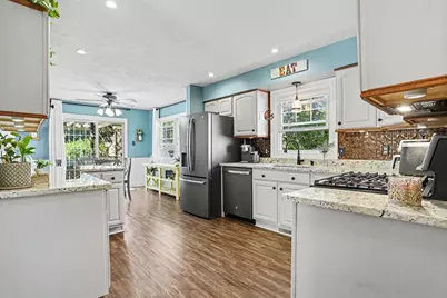 606 S Lincoln Street, Charlotte, MI 48813 - Photo 12
