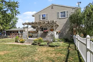 606 S Lincoln St, Charlotte, MI 48813 - Photo 24