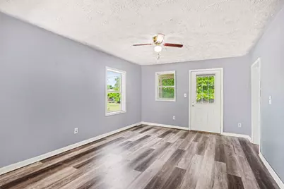 34 E Washington Street, Newaygo, MI 49337 - Photo 4