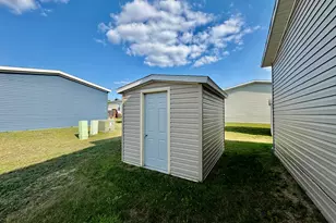 1050 Cambry Cir, Grass Lake, MI 49240 - Photo 4